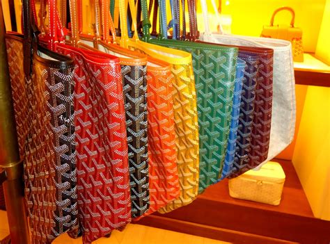 popular goyard colors|most popular Goyard bag colors.